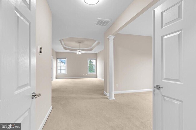 Building Photo - 10495 Wharfdale Pl