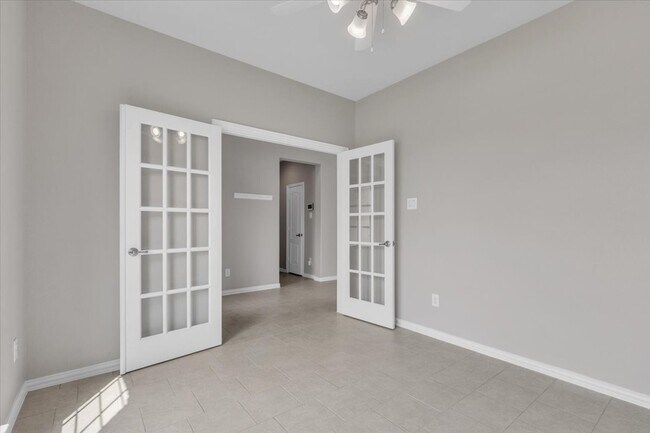 Building Photo - 306 Merlot Dr