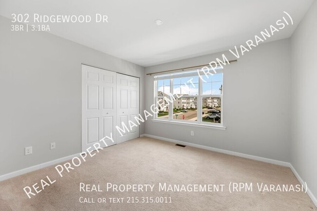 Building Photo - 302 Ridgewood Dr