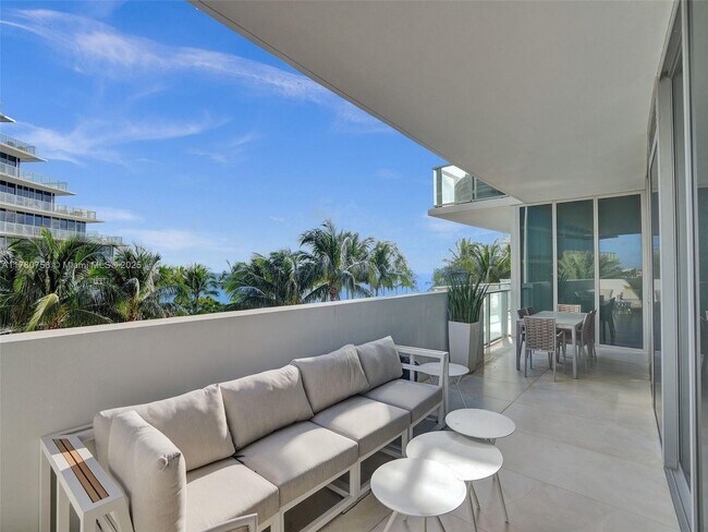 Building Photo - 2200 N Ocean Blvd