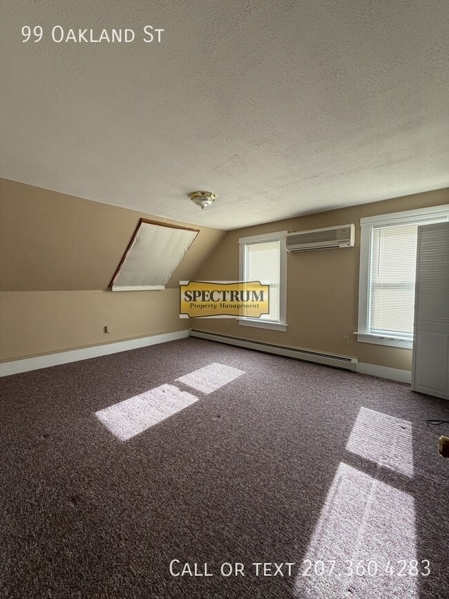 Building Photo - 99 Oakland St