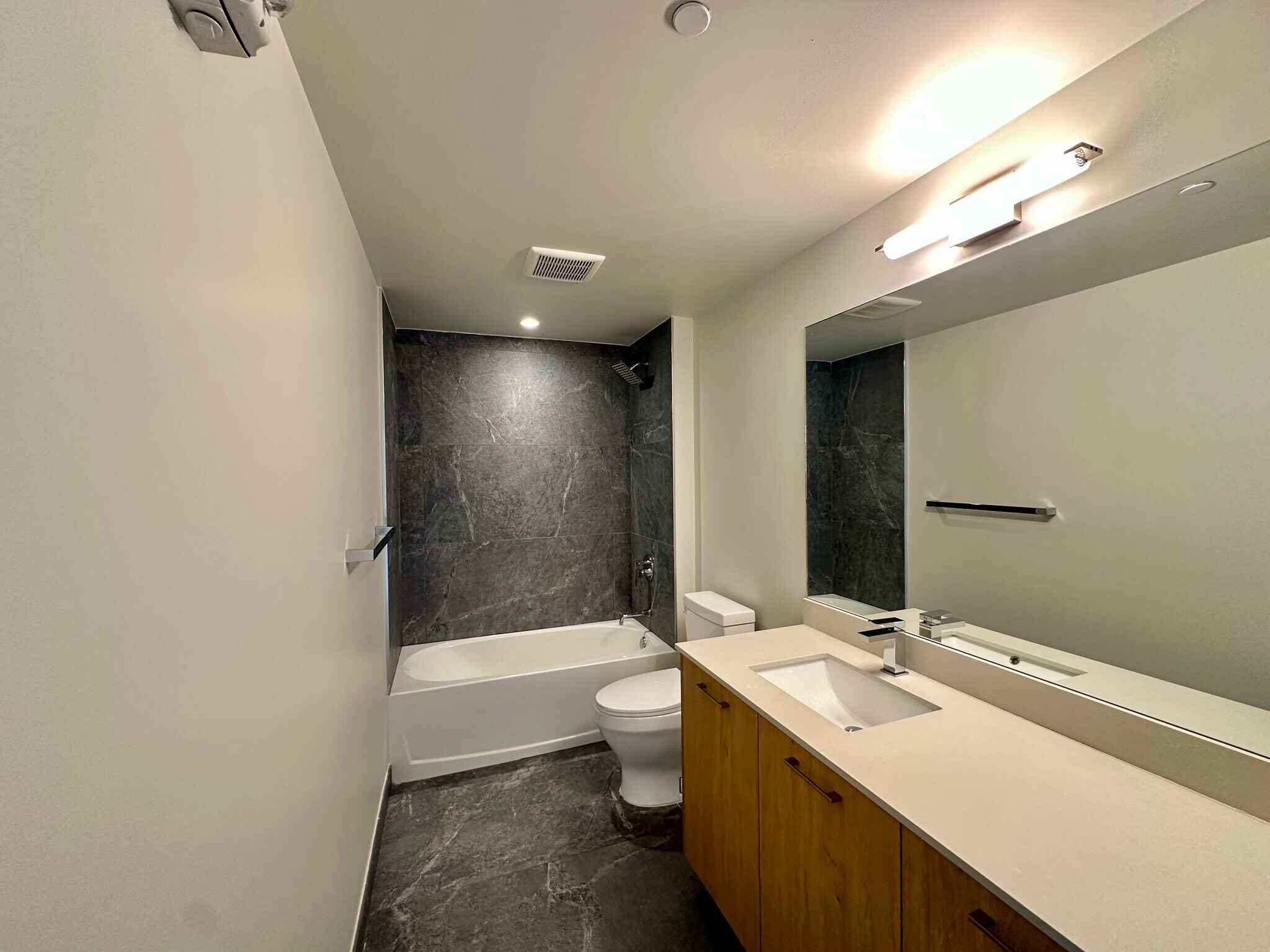 Building Photo - 321 NW 31st St