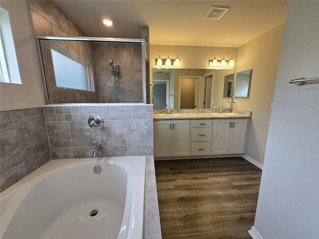 Building Photo - 1352 Mountain Flower Ln