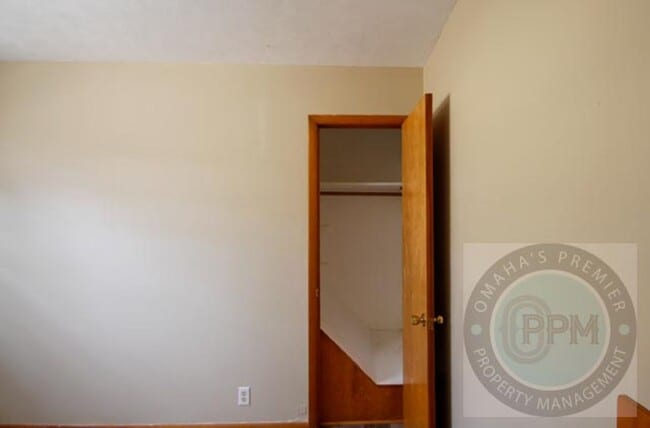 Building Photo - 3 Bed Home | 67th & Blondo