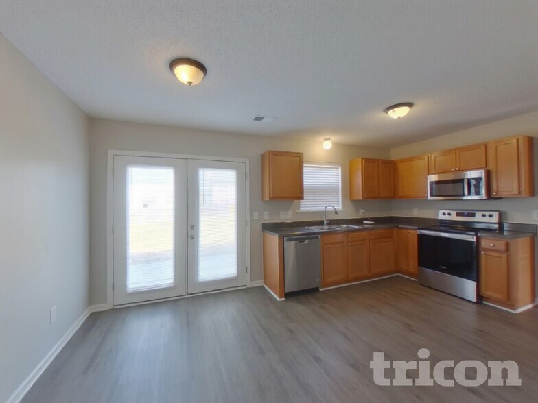 Building Photo - 142 Quiet Grove Dr