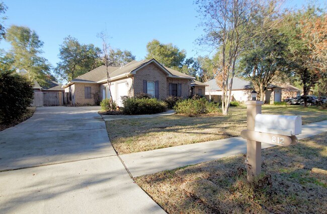 Building Photo - Swift Creek