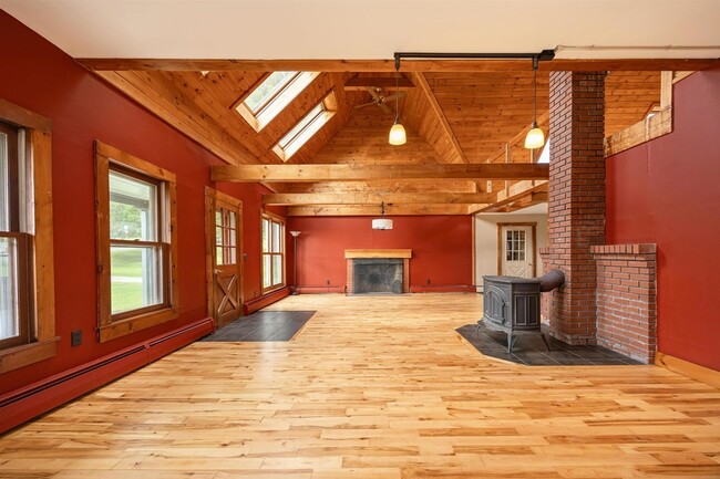 Building Photo - 2169 Green Bay Loop