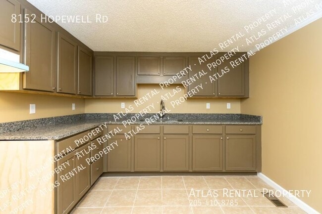 Building Photo - 8152 Hopewell Rd