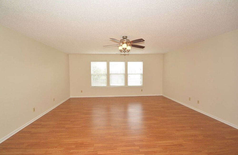 Building Photo - 14289 Weeping Cherry Dr