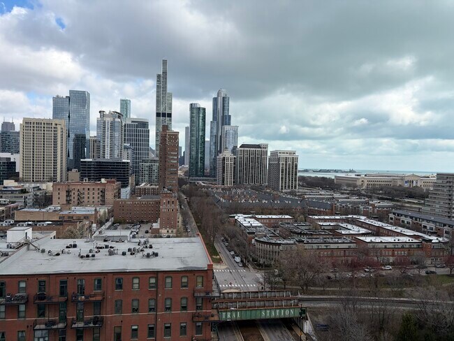 Building Photo - 1600 S Indiana Ave