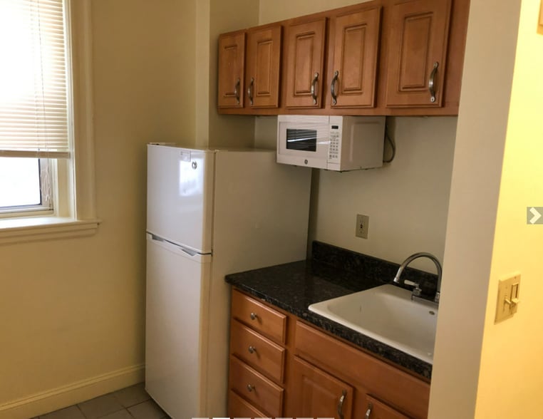 Building Photo - 29 Park Dr