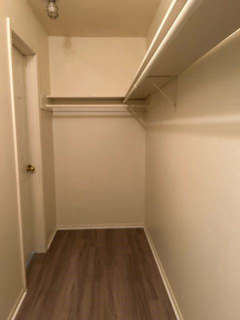 Building Photo - 312 E 43rd St