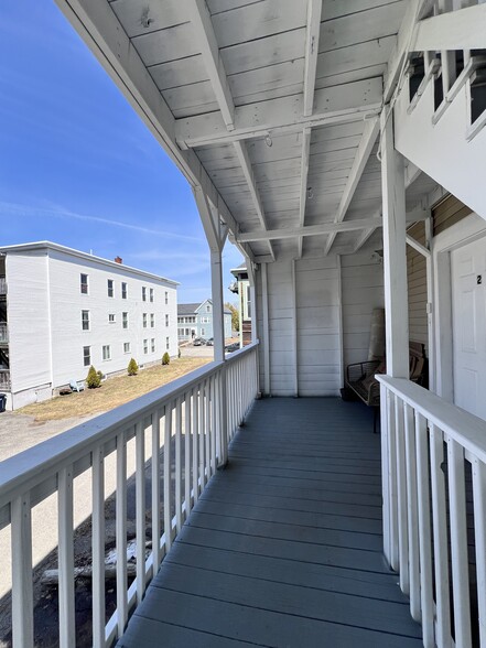Rear entrance and deck - 94 Graham St