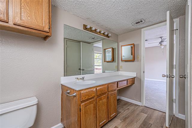 Building Photo - 2324 Summer Pl Dr