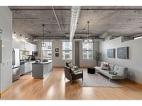 Building Photo - 918 N 3rd St