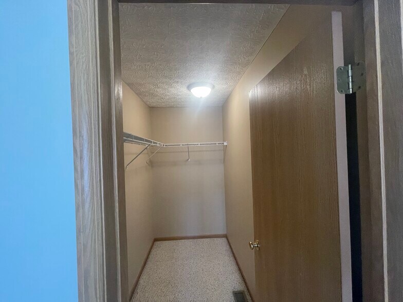 Building Photo - 8311 Carano Way