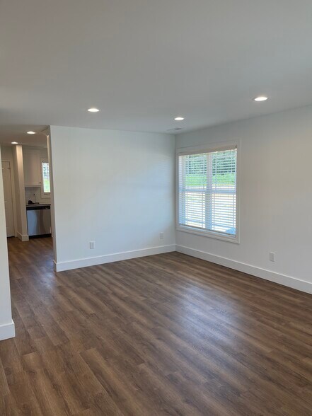 Building Photo - 104 Richard Brown Rd