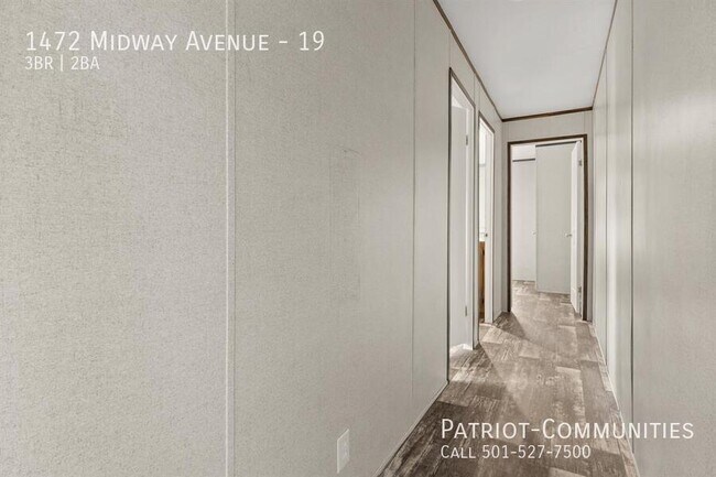 Building Photo - 1472 Midway Ave