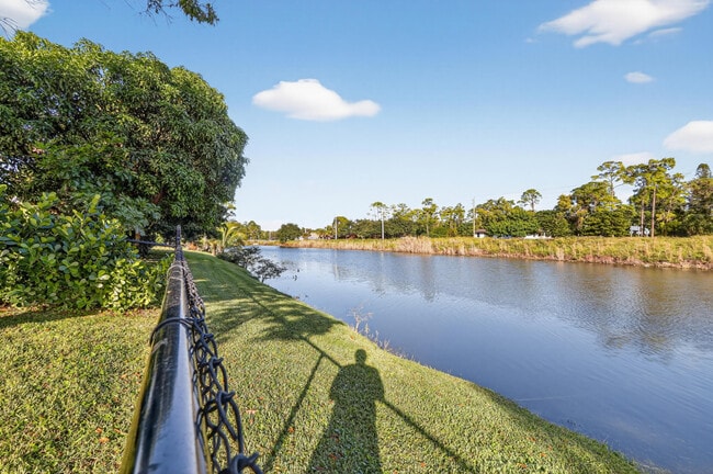 Building Photo - 151 Monterey Way