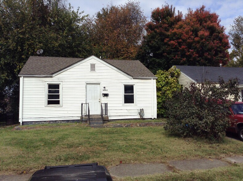 Street View of Home - 3007 Penway Ave