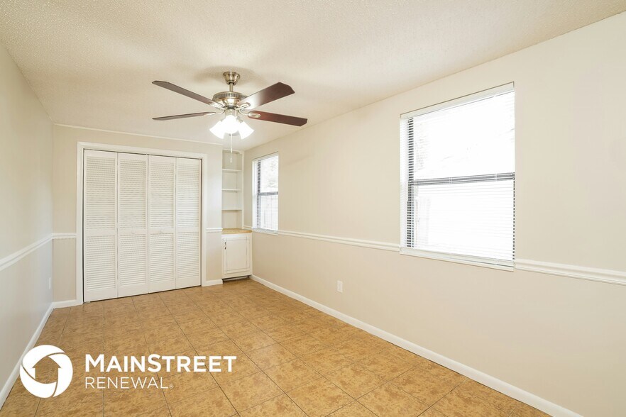 Building Photo - 2835 Kiowa Ave