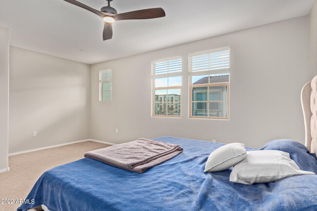 Building Photo - 2661 S Sulley Dr