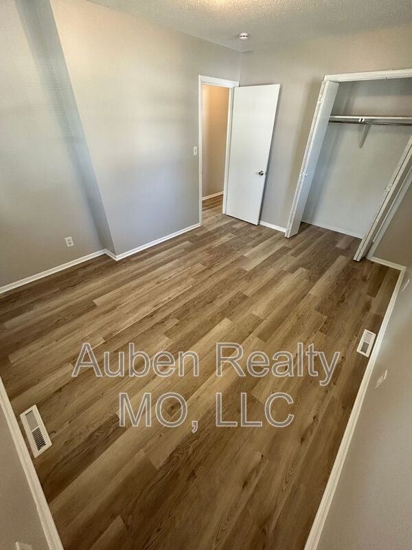 Building Photo - 8300 E 91st Terrace