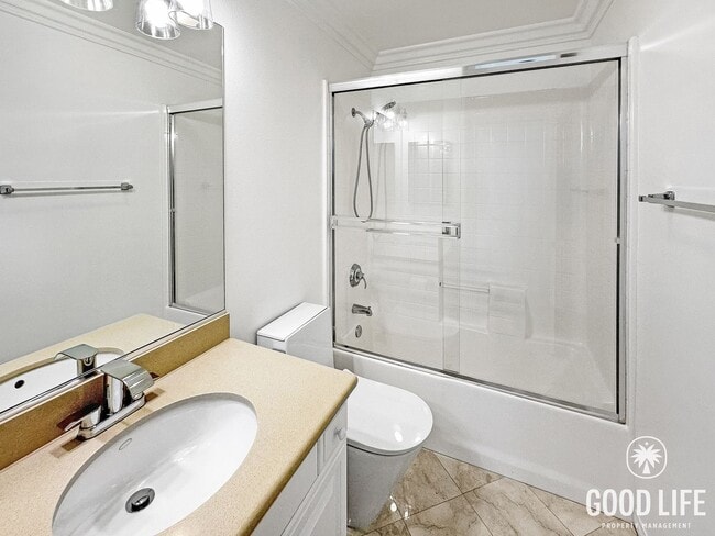 Building Photo - Highly Desired Irvine Living | 3-Bed, Office, Gated Community