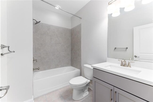 Building Photo - 1394 Doublegate Dr