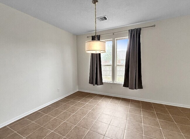 Building Photo - 6503 Bayliss Valley Ln