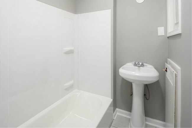 Interior Photo - Oxford Gardens