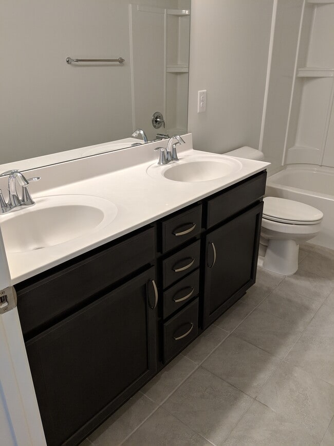 Building Photo - 1385 Southpoint Trail