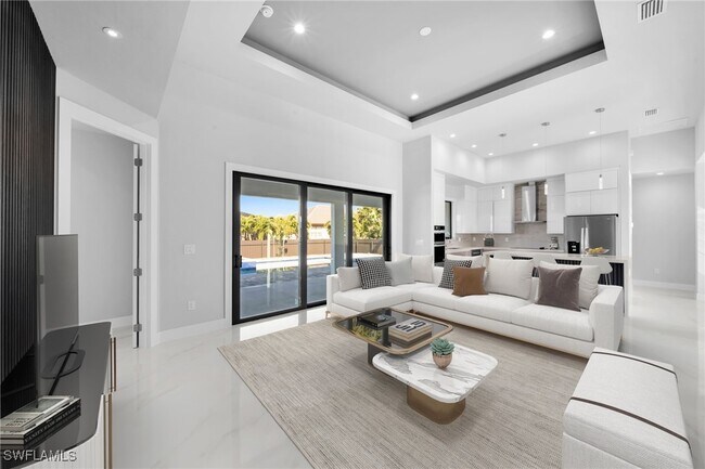 Building Photo - 436 NW 38th Ave