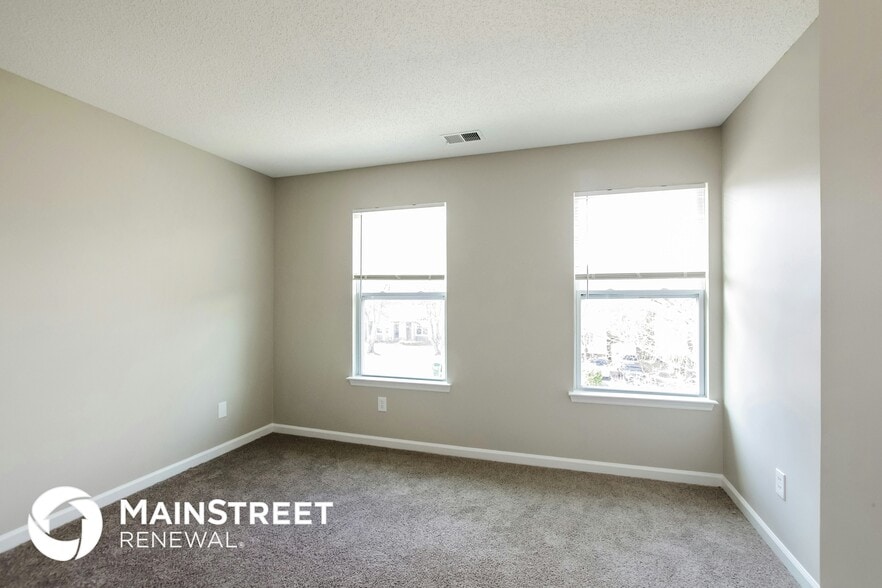 Building Photo - 3916 Armitage Dr
