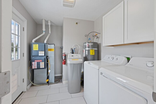 Building Photo - 4 bed 2 bath Home in Idaho Falls