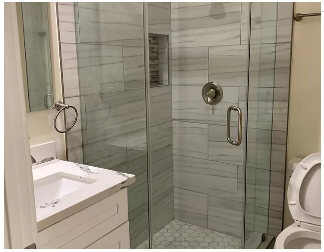 Restroom - 6924 Encino Ave