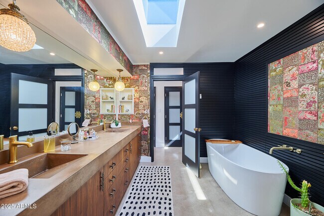 Building Photo - 4016 E Flynn Ln