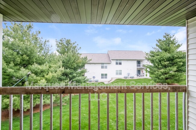 Building Photo - 213 Chateau Dr