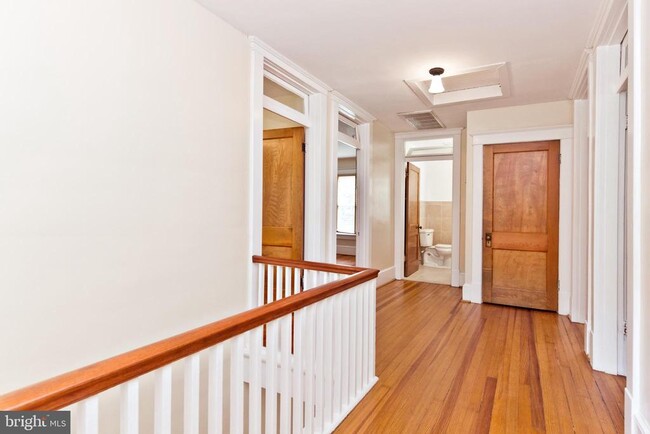 Building Photo - 4344 Old Dominion Dr