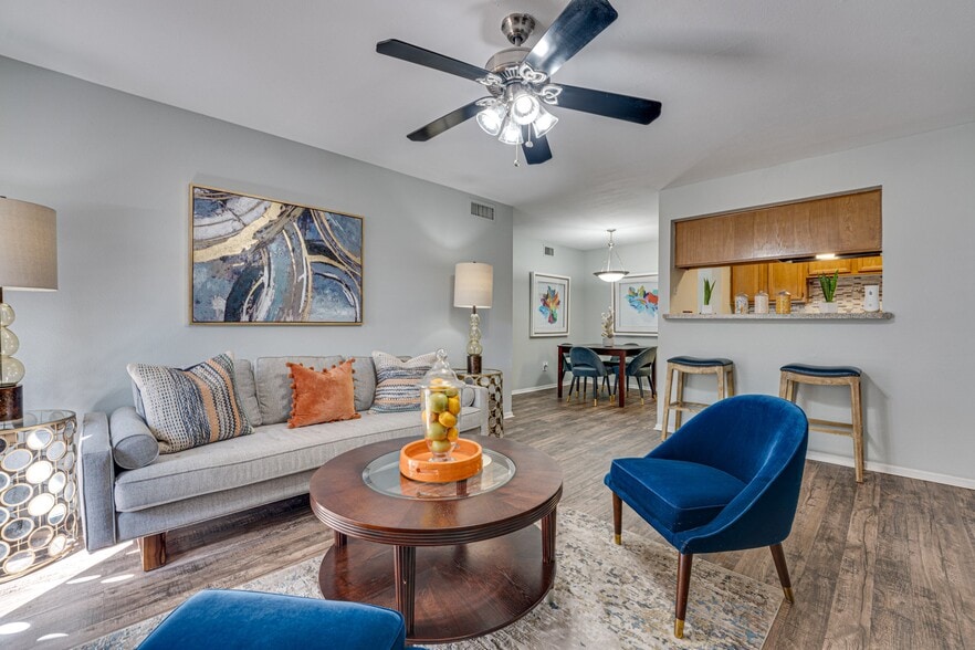 Primary Photo - Southern Oaks