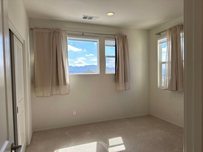 Building Photo - HSA1