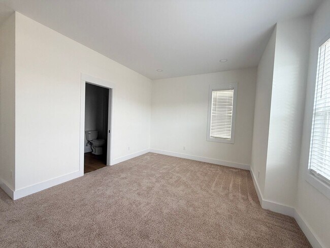 Building Photo - Modern 3-Bedroom Home with Flex Room and Resort-Style Amenities at Highbury