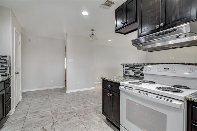 Building Photo - 3405 Spring Meadows Dr