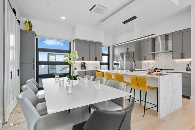 Building Photo - 1501 N Miller Rd