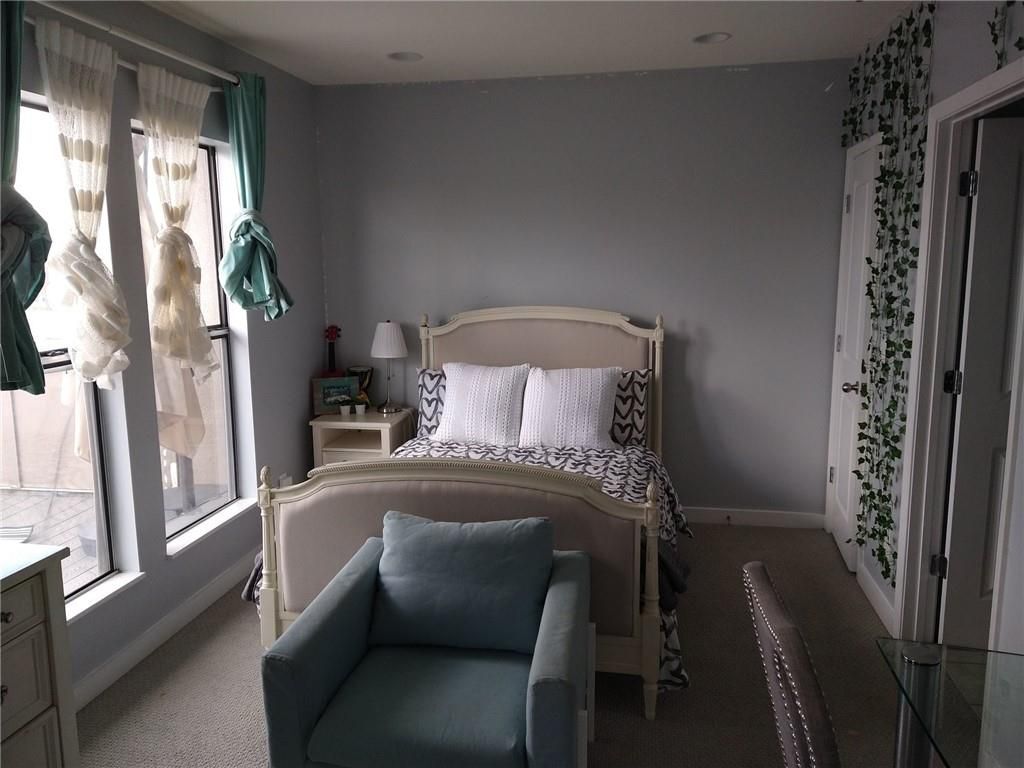 Building Photo - 238 Walker St SW