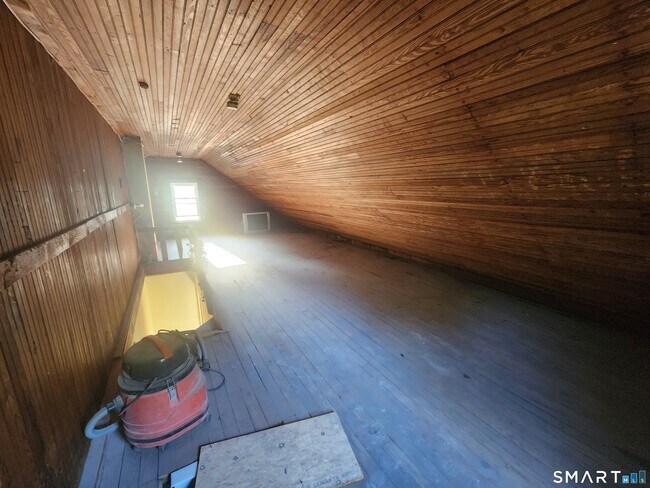 Building Photo - 60 Willington Ave