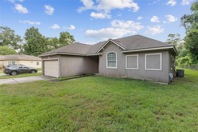 Building Photo - 9104 N Green River Dr