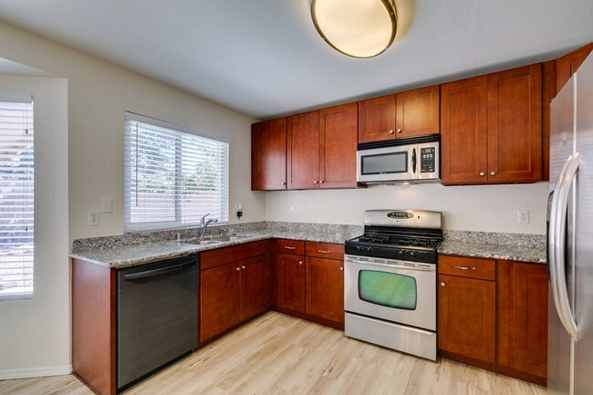 Building Photo - EASTERN AND WINDMILL 3 BEDROOM HOME WITH LARGE BACKYARD, NO HOA, AND SOLAR PANELS