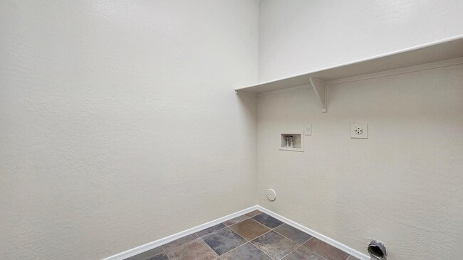 Building Photo - 13395 S 176th Ln