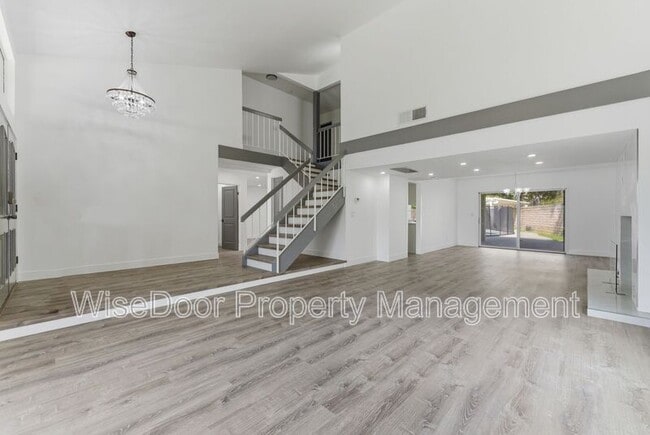 Building Photo - 1500 Aldea Dr